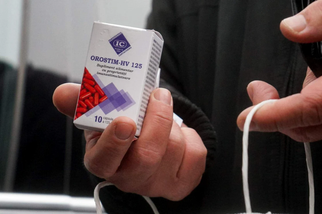 Oamenii au stat la coadă pentru suplimentul alimentar OROSTIM-HV