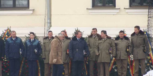 Veteranii militarii vor fi prezenţi în Piaţa Prefecturii