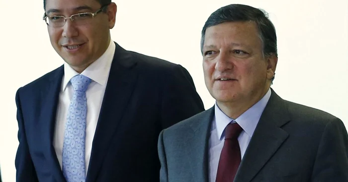 Premierul Victor Ponta nu a rezolvat decât o parte din cele 11 puncte din lista lui Barroso (dreapta)