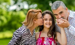   Dora, fiica Monicăi  Davidescu și a lui Aurelian Temișan Sursa: Instagram