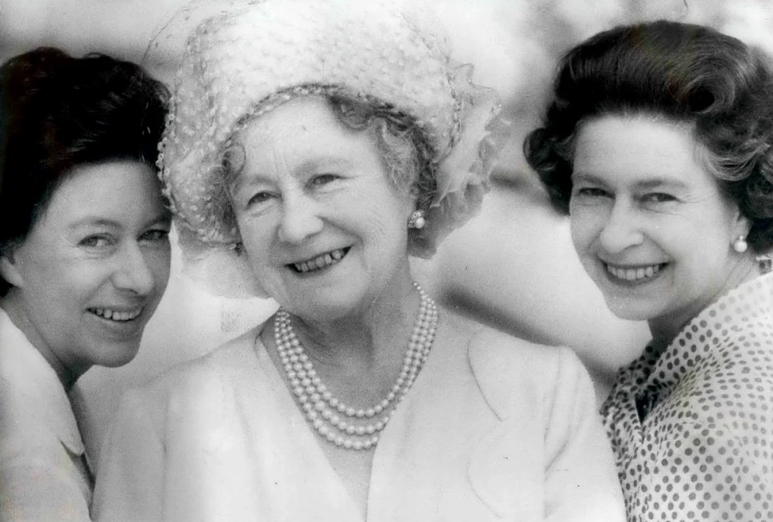 Prinţesa Margaret, Regină-Mamă Elisabeta şi Regina Elisabeta a II-a. Foto: Profimedia