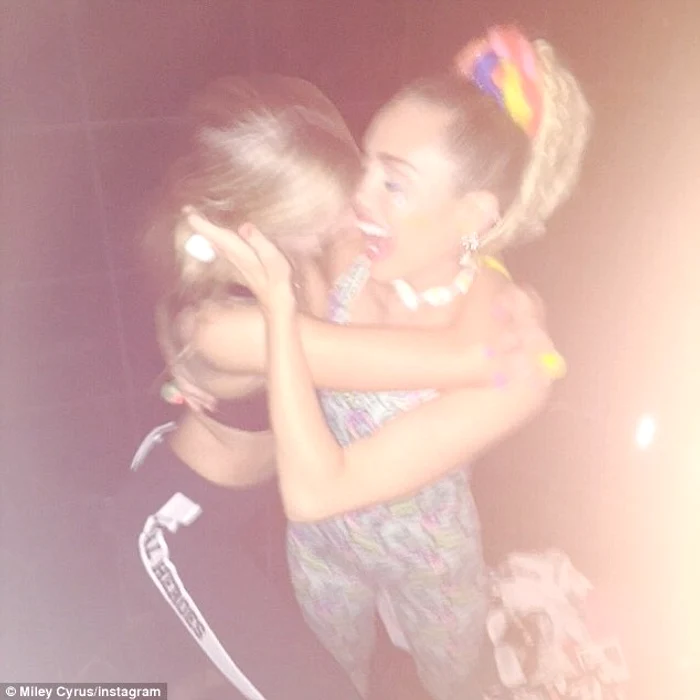 miley cyrus jpg jpeg