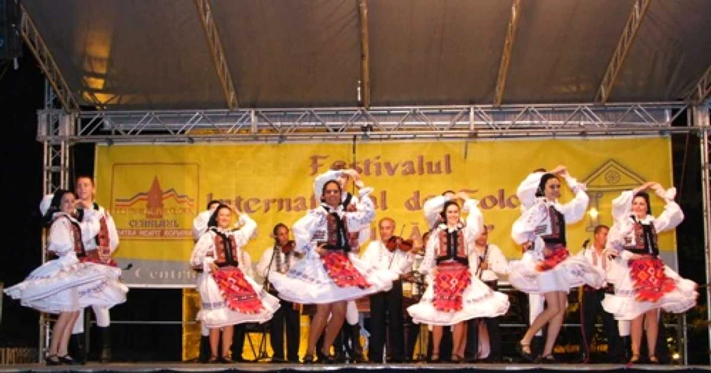 Formațiile din festival vor evolua pe scenele de la Piatra Neamț, Roman și Durău