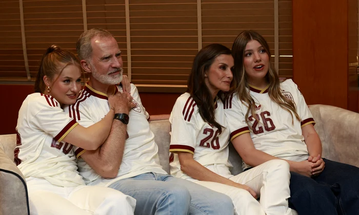 Regele Felipe, Regina Letizia, Prințesa Leonor și Infanta Sofia au urmărit meciul Spania  Franța din Campionatul Mondial de Fotbal   profimedia 1116635048 jpg