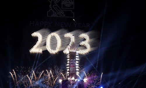 Spectacol de artificii în Emirate jpg