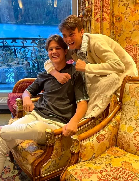 Diana și Dan Șucu au împreună doi băieți, Dan Matei (17 ani) și Petru Andrei Cristian (15 ani)