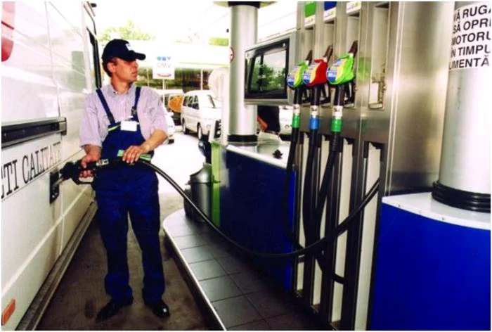 Prețul la pompă crește pe zi ce trece