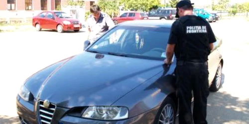 Autoturismul este înmatriculat în Italia şi are o valoare de 10.000 de euro 