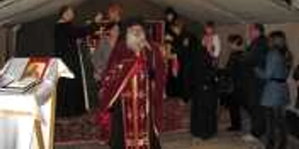 Credincioşii s-au putut închina toată noapte la moaştele Sfântului Grigorie Decapolitul