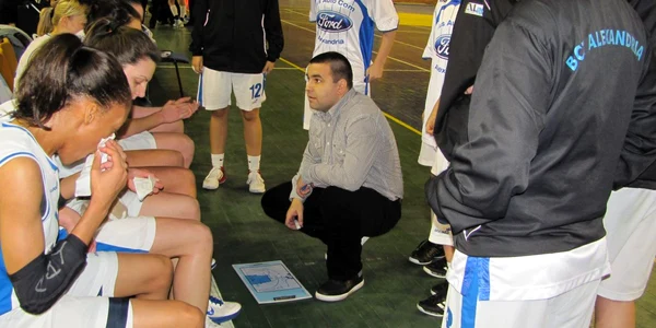 Fetele lui Piperea se pregătesc de confruntarea cu timişorencele de la Danzio