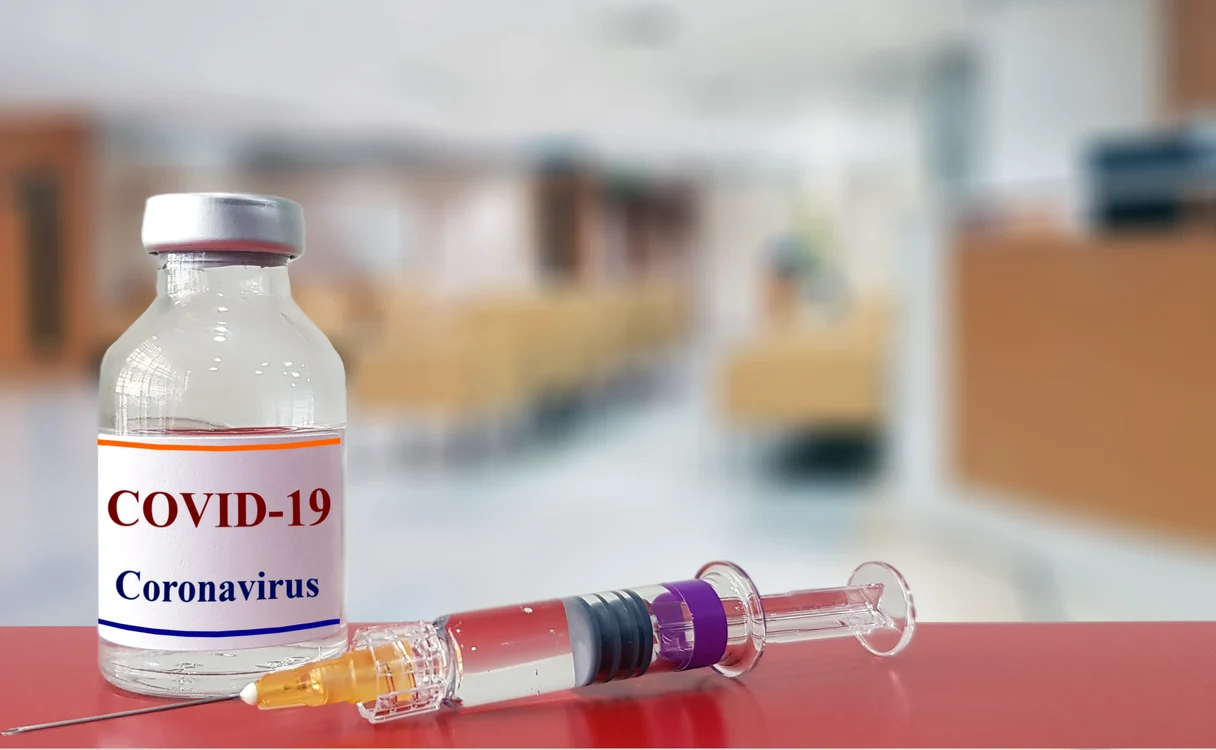 
    În lume se lucrează concomitent la mai multe variante de vaccin împotriva coronavirusuluifoto: Shutterstock  