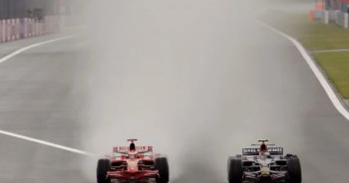 FORMULA 1:  FIA a acceptat reducerea pretului licenţei incepand din 2010