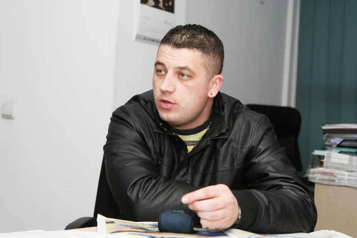Adrian Bouleţ susţine că părinţii săi s-au înglodat în datorii