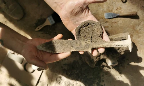 Un depozit spectaculos de piese din bronz, descoperit de arheologi (© Complexul Muzeal Bistrița-Năsăud)