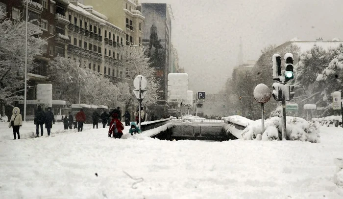 În Madrid nu a mai nins așa de 50 de ani