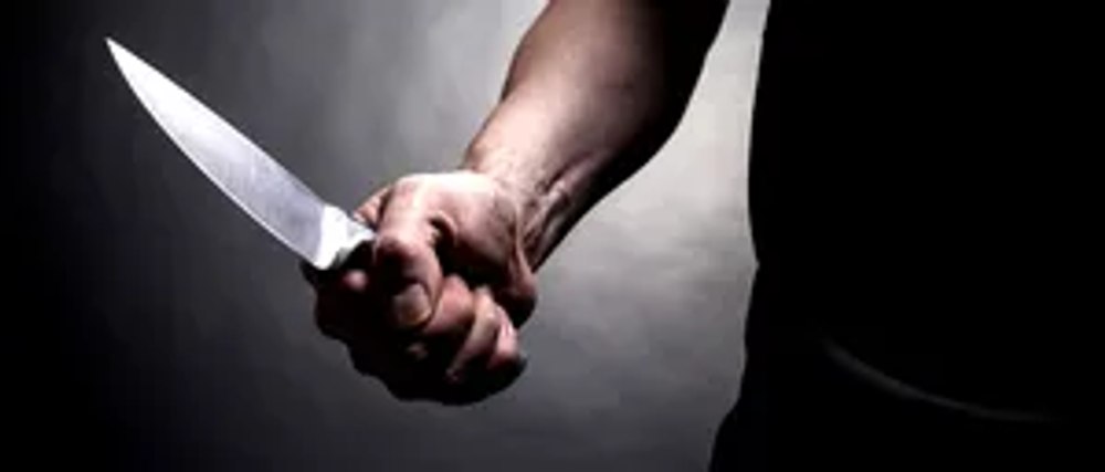 Un bătrân din București s-a dus la Poliție să mărturisească o crimă: victima este angajata fiicei sale