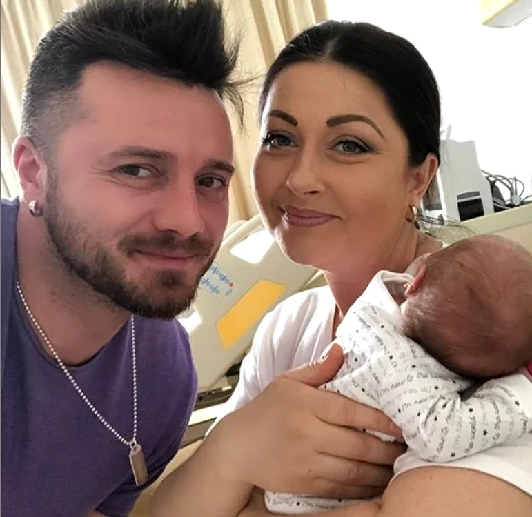 
    Tavi Clonda a dezvăluit cum se înțeleg celor două fetițe ale lui și ale Gabrielei Cristea Foto Instagram  