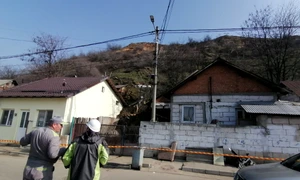 Alunecare de teren în municipiul Slatina, strada Grădiște, 4 martie 2026 foto Alina Mitran (11) jpeg