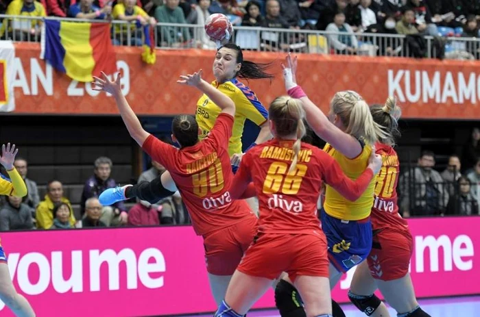 
    Cristina Neagu a marcat 11 goluri cu MuntenegruFOTO: IHF  