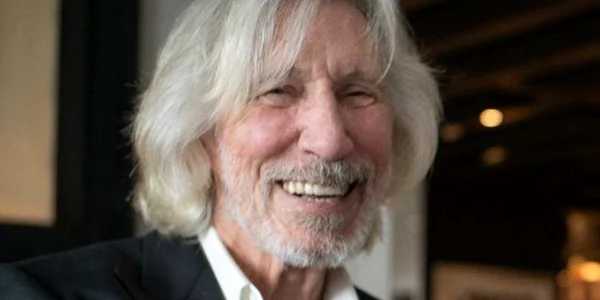 2 roger waters nunta kamilah chavis soferita lui de culoare mai tanara cu 35 de ani 1 jpg jpeg