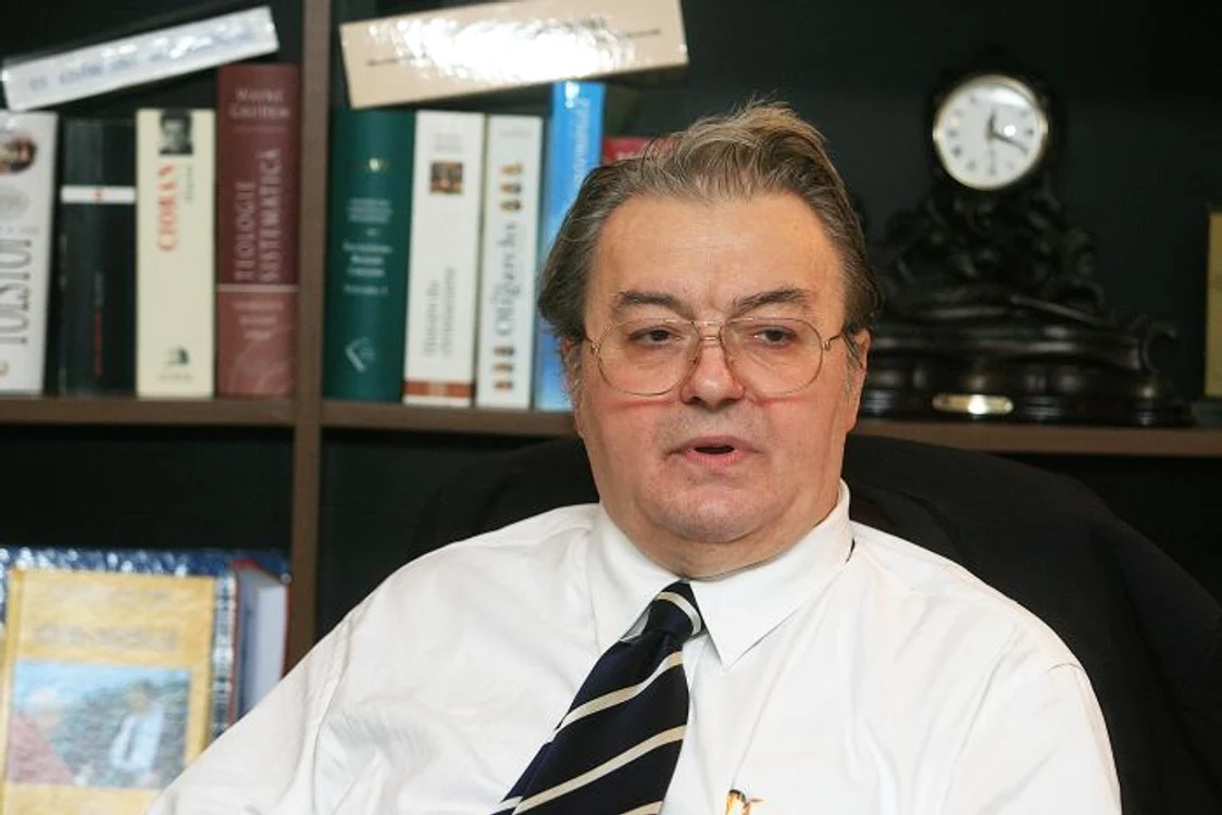 
    Corneliu Vadim Tudor s-a stins din viață la vârsta de 65 de anifoto: Click!  