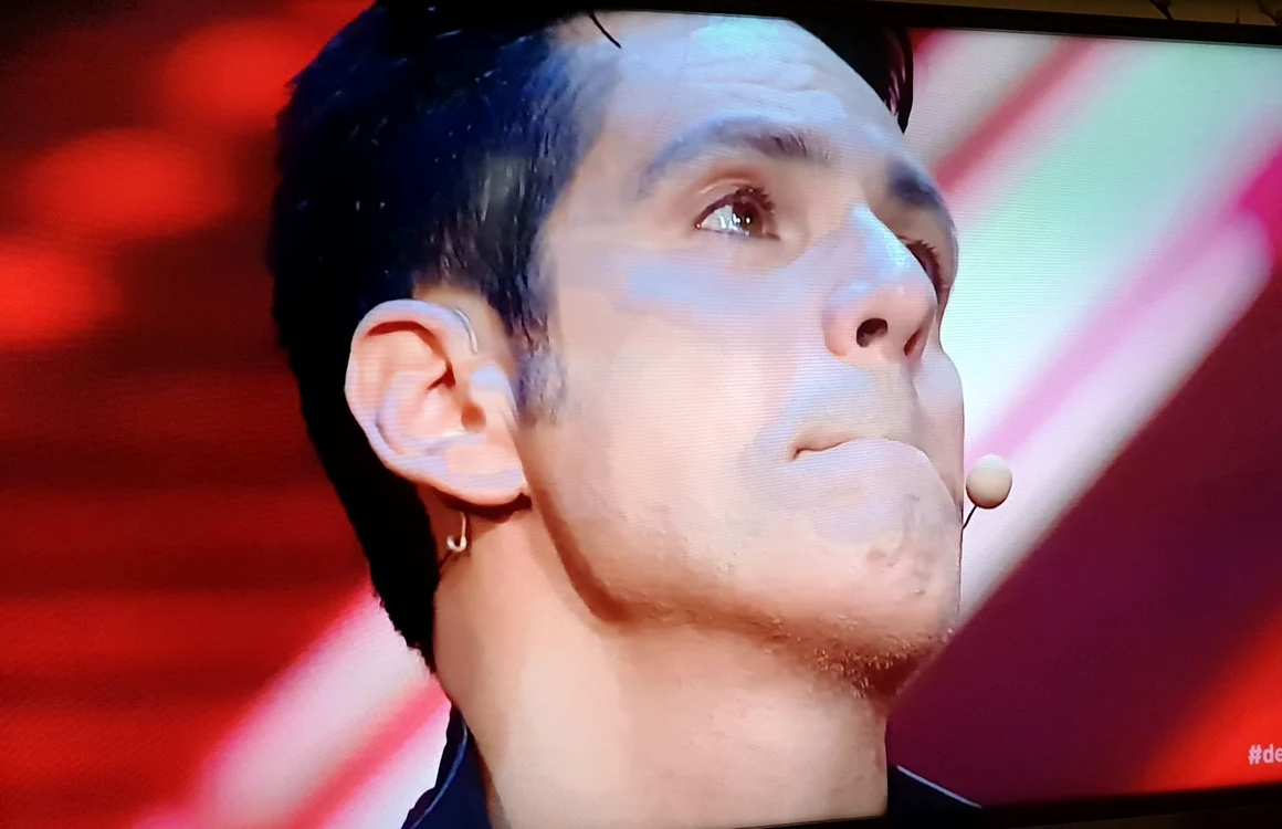 
    Andrada Precup a interpretat Lie, ciocârlie și a obținut un loc în etapa duelurilor Sursă foto: Antena 1   