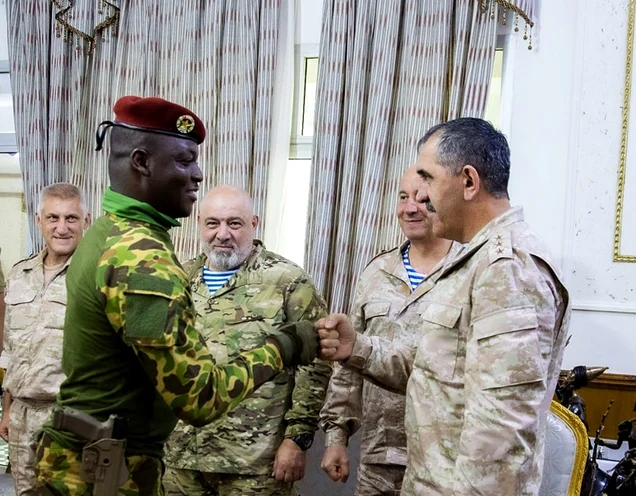 Președintele Burkina Faso s-a întâlnit cu oficiali ruși FOTO: Președinția Burkina Faso