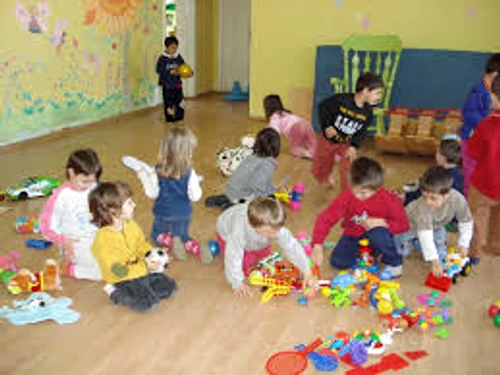 Programul îți propune ca toți copiii din România să meargă la grădiniță