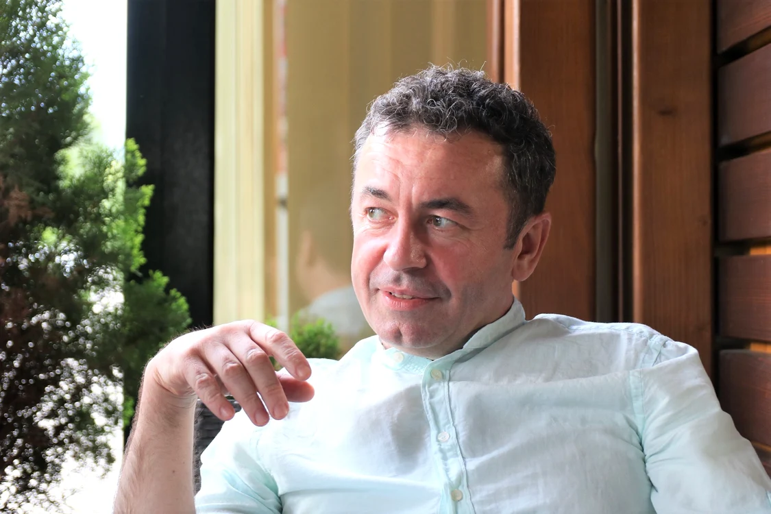 „E extrem de important pentru cineva care lucrează în justiție, că e procuror sau judecător, să fie cît mai cult posibil“ – interviu cu Daniel OLTEAN jpeg