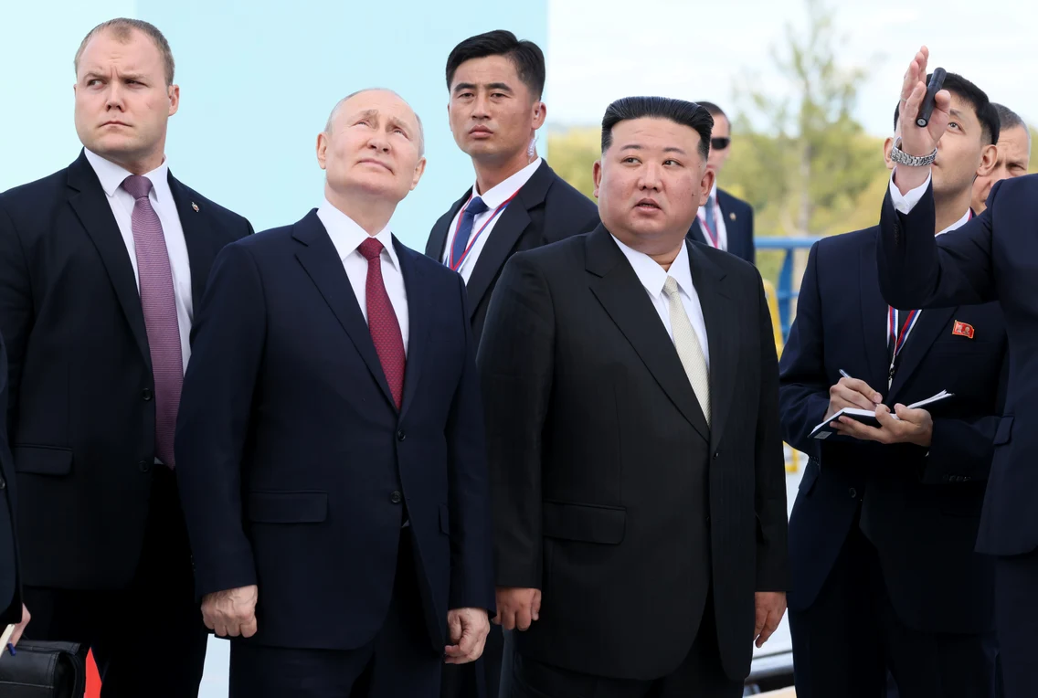 Vladimir Putin si Kim Jong un, vizita la cosmodrom FOTO Profimedia (1) jpg