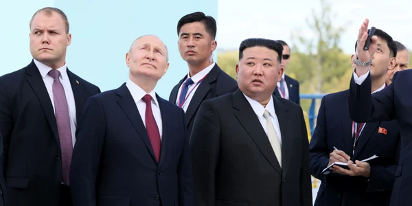 Vladimir Putin si Kim Jong un, vizita la cosmodrom FOTO Profimedia (1) jpg