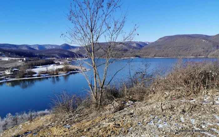 lacul cincis foto daniel guta adevarul