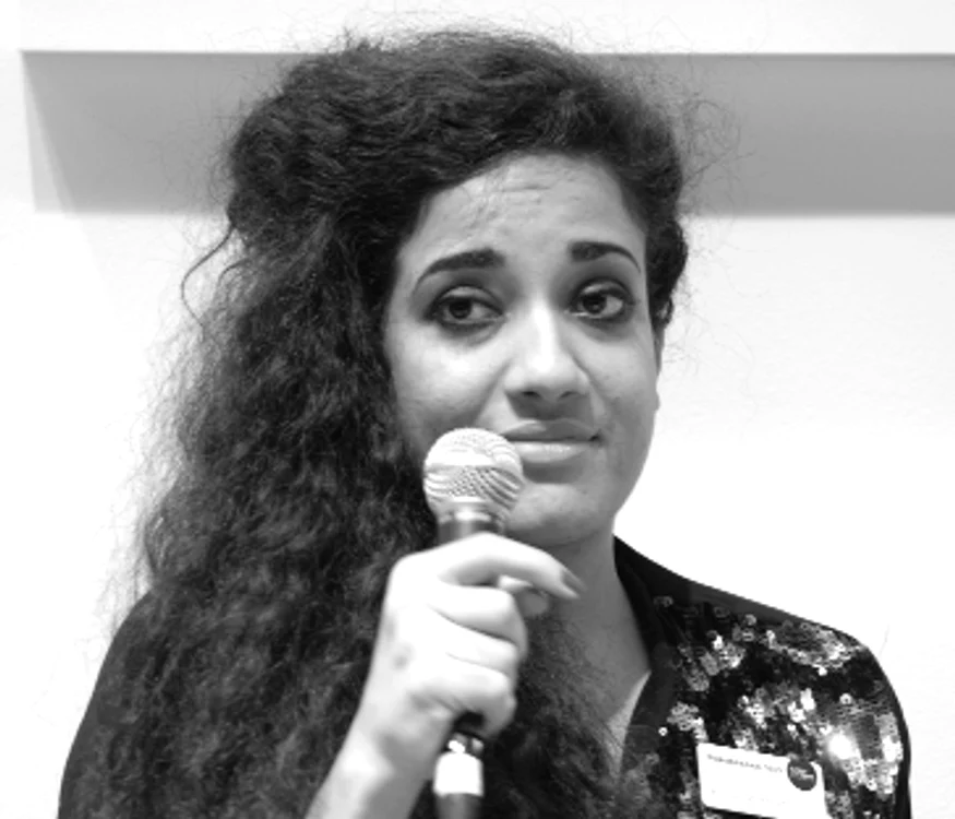 "Traducerea e un act de iubire"   interviu cu Athena FARROKHZAD png