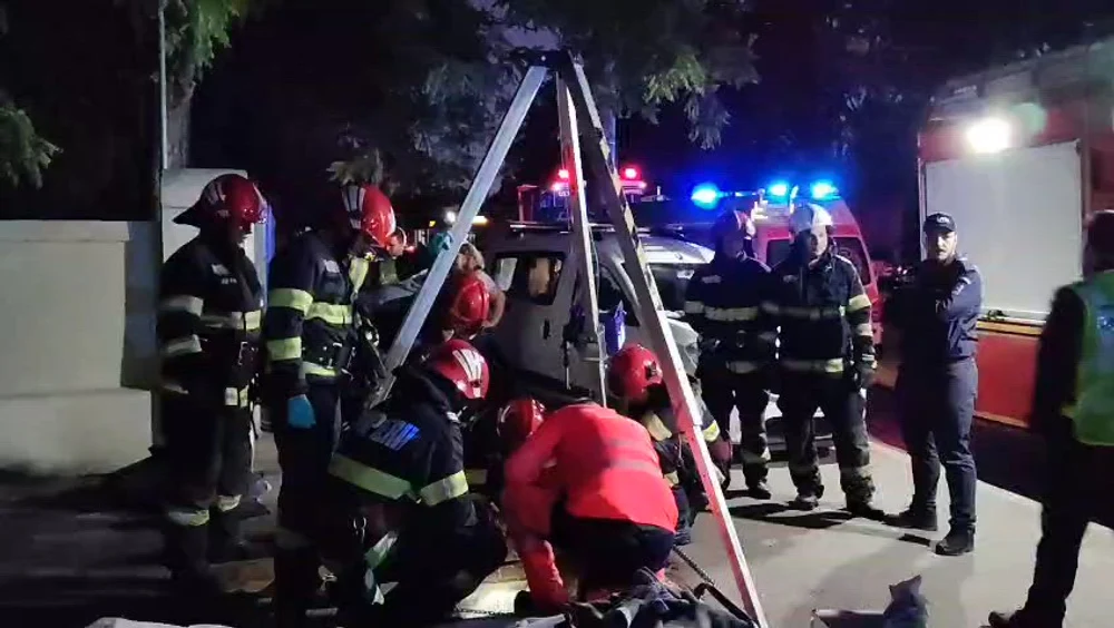 Bărbat electrocutat în subteran, în Galați, când lucra la repararea unei avarii