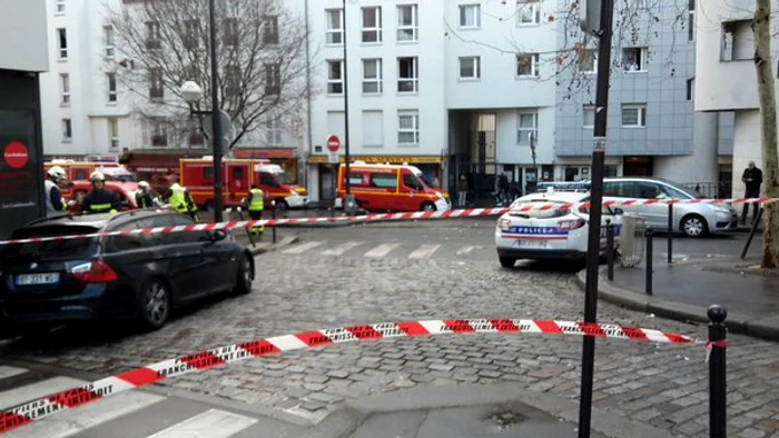 Autoritățile au închis circulația în zonă