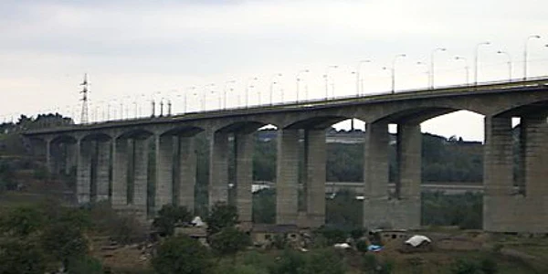 viaductul spre ArcelorMittal Galati