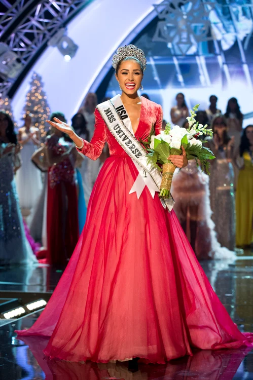
    Reprezentanta SUA la Miss Universe are o inaltime mai mica decat cea prevazuta in regulamentul concursului  