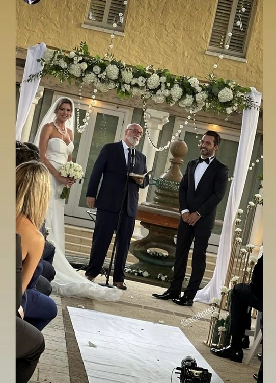 Alina Vidican a strălucit în ziua nunțiifoto: Instagram.com
