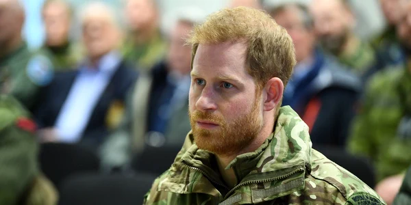 Printul Harry in uniforma de pilot de elicoptere in armata profimedia 0413824036 jpg