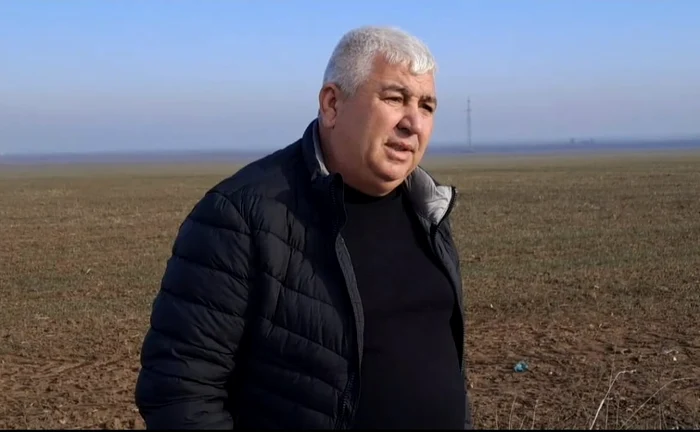 Fermierul Ion Medelete se teme de un nou an secetos FOTO: Adevărul