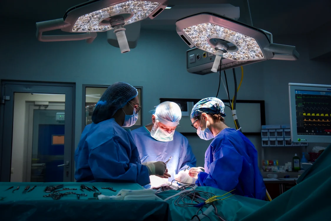 Dan Aurel Nica, medic primar neurochirurgie la Spitalul Clinic SANADOR.