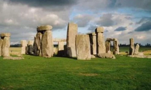 Descoperirea unui templu ce umbreste Stonehenge jpeg