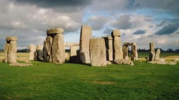 Descoperirea unui templu ce umbreste Stonehenge jpeg