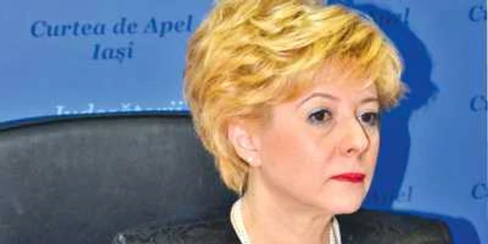 Cristina Văleanu, şefa Curţii de Apel Iaşi, este urmărită penal pentru că ar fi dezvăluit infractorilor că sunt monitorizaţi de procurori