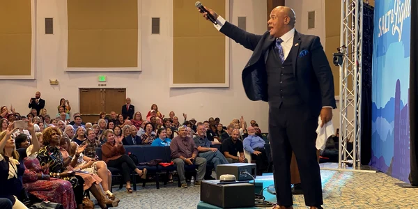pastor mark burns consilier spiritual trump FOTO mark burns / X