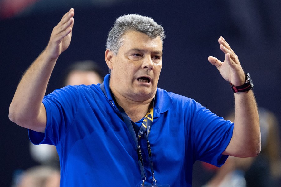 România debutează, diseară, la Europeanul de handbal: meci de foc, transmis de două posturi