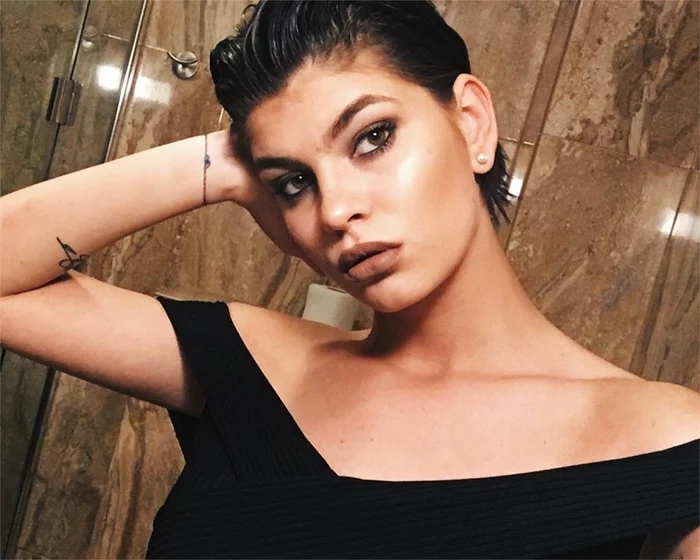 
    Laura Giurcanu a fost cerută în căsătorie Foto: Arhivă personală   