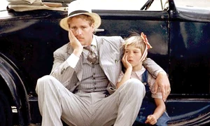 2013: Tatum O’Neal, surprinsă  de paparazzi năucă  în plină stradă (Fotografii: Photoland / Wenn) jpeg