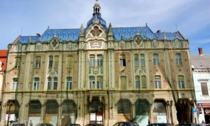 Hotelul Dacia din Satu Mare, un simbol arhitectural, în cea mai grea perioadă a existenței sale jpeg