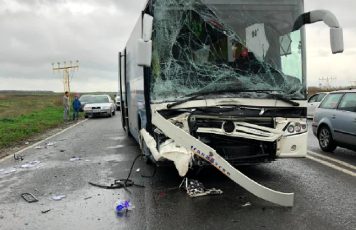 Accident cu autobuz la Mihail Kogâlniceanu Sursa IPJ Constanţa